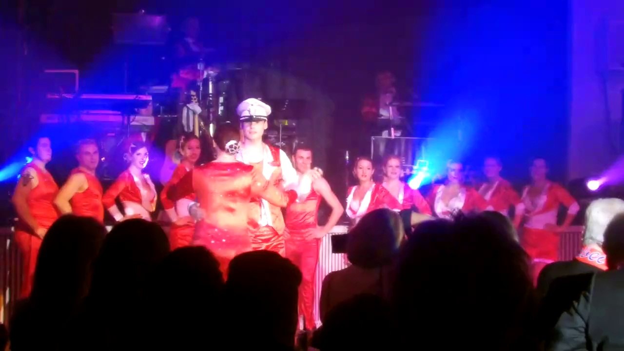 Show unter dem Motto "Only Number One" der Showtanzgruppe der Faschingsfreunde Fürstenfeldbruck