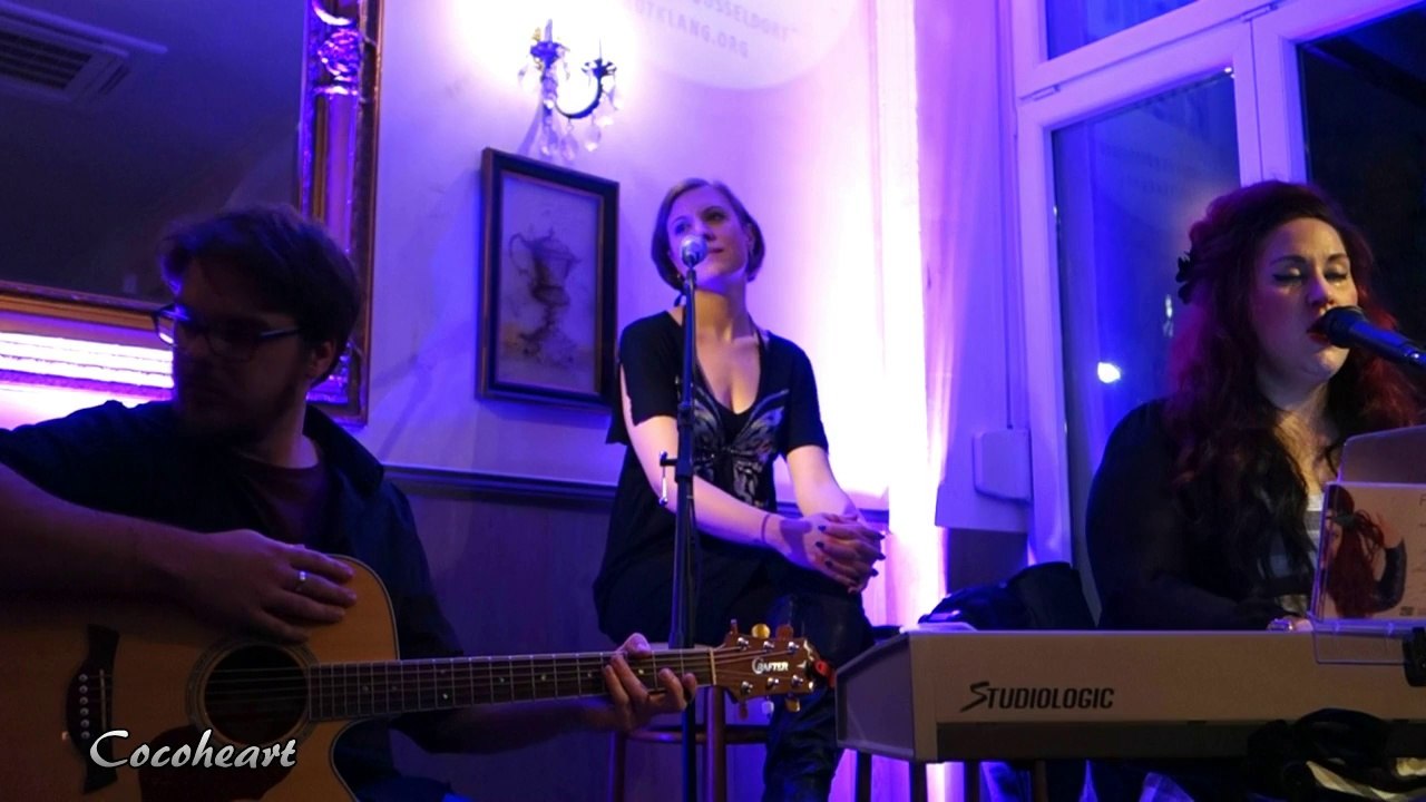 02 Frau Karo - Hungry Ghosts akustisch @ Schwan Düsseldorf, Live im Trio 15.02.2014