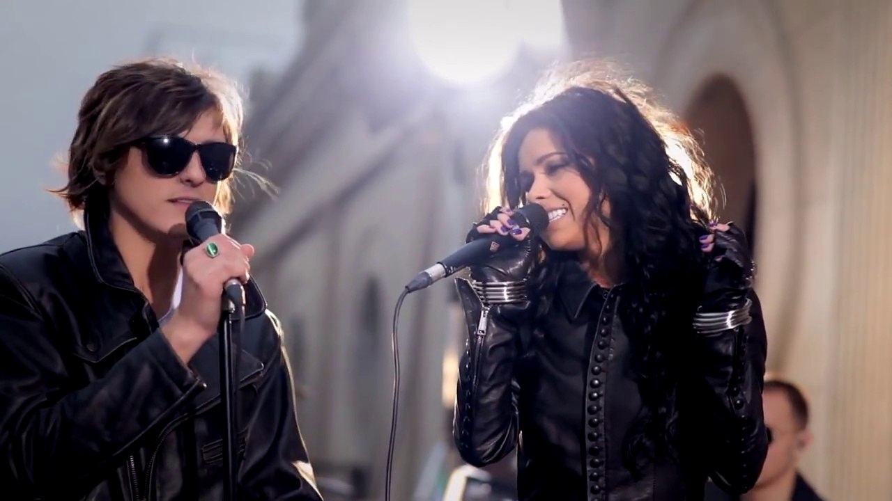 Inna & The Marker * If You Didn't Love Me * Rock The Roof Paris 2012