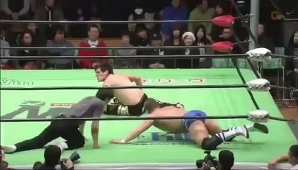 Mikey Nicholls vs. Xtra Large (NOAH)