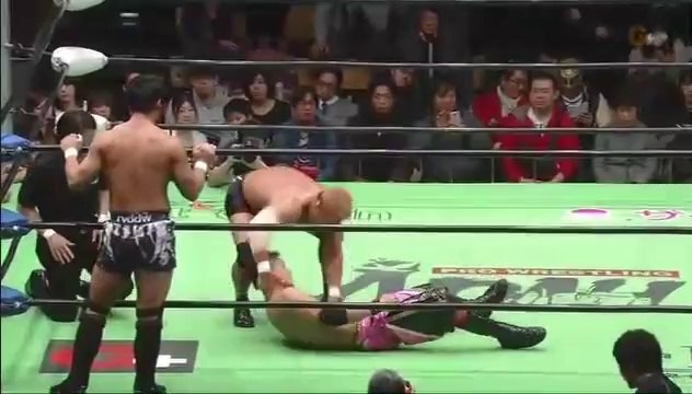 BRAVE (Atsushi Kotoge & Naomichi Marufuji) vs. No Mercy (KENTA & Takashi Sugiura) (NOAH)