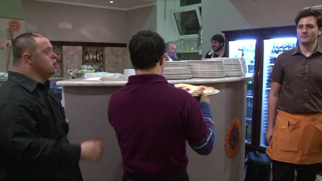 Pizza mit Herz: Behinderte Kellner in Rom