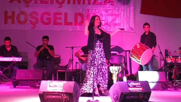 ÜMRAN ÖZDEMİR ELMALI ESKİHİSAR KÖYÜ KONSER 1