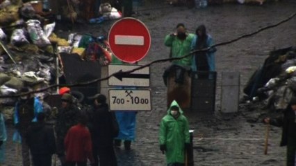 Ukraine: amnesty but no end to protests