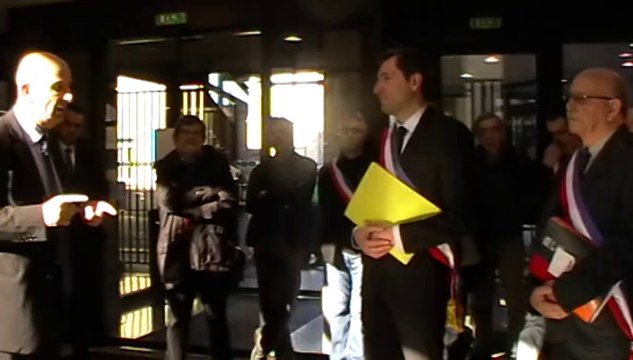 DEVIATION EST DE VESOUL : LES ELUS DE L'AGGLO ONT REMIS UNE DELIBERATION AU PRESIDENT DU CONSEIL GENERAL