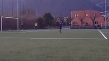 Crazy Penalty kick - The Goalkeeper is a dumb guy!