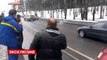 Gun shooting between two drivers in russia... Dumbest guy ever!