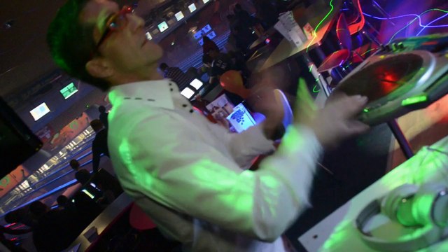 Before Colorbowl avec Aadtm : Dj Arno aux platines et Dj Angelo aux percussions part:1