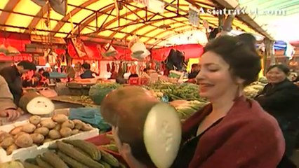 Xiang Yang Market, Shanghai by Asiatravel.com