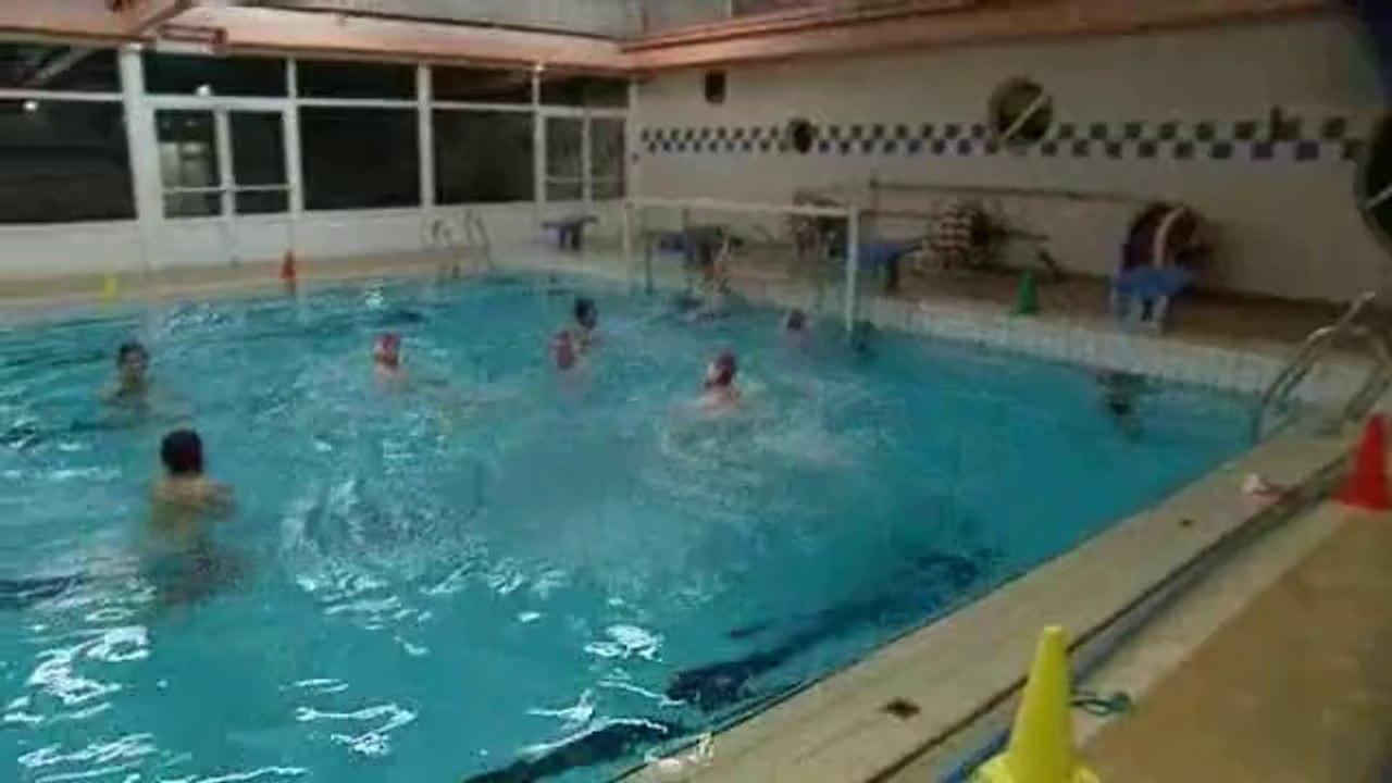 Louviers (27) :  Le club de water-polo à l'entrainement