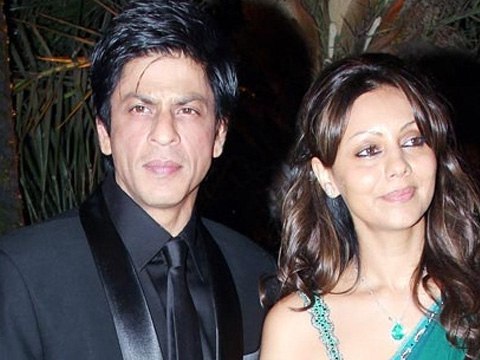 Shahrukh Khan Surprises Gauri Khan On Valentines Day