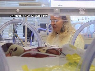 Женщина ждала тройню, а родила четверых