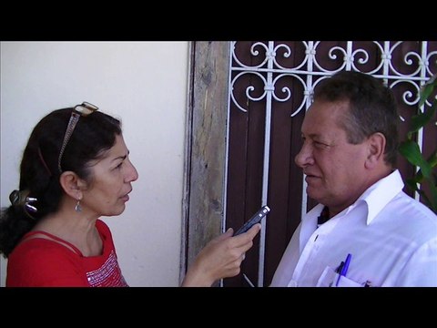 Antunez es valorado por los médicos, Iris rechaza a la obstetra