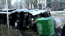 Violência deixa cinco civis mortos em Kiev