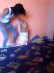 Le Dan Tremenda Paliza Por Enamorar AL Novio De Su Mejor Amiga