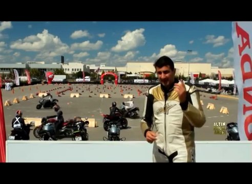 Altın Elbiseli Adam SKYTURK Bölüm 11 (2 Ekim)