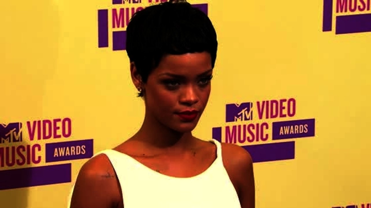 Rihanna bekommt rund 7 Euro Ausgleichszahlungen