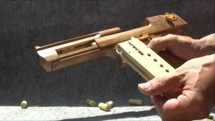 Desert Eagle en bois