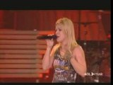 Kelly Clarkson - Addicted en Live