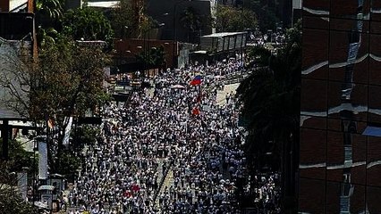 Venezuela protest leader surrenders to police