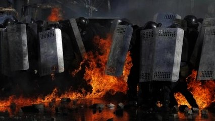 Situation 'tense' in Kiev as clashes break out