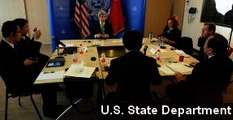 Kerry Talks Chinese Censorship In Meeting With Bloggers