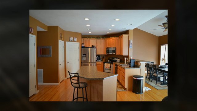 Home For Sale in Camillus NY | Country Creek Neighborhood | 5 Bedroom Colonial