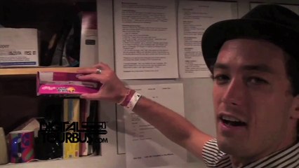 Runner Runner - BUS INVADERS Ep. 150