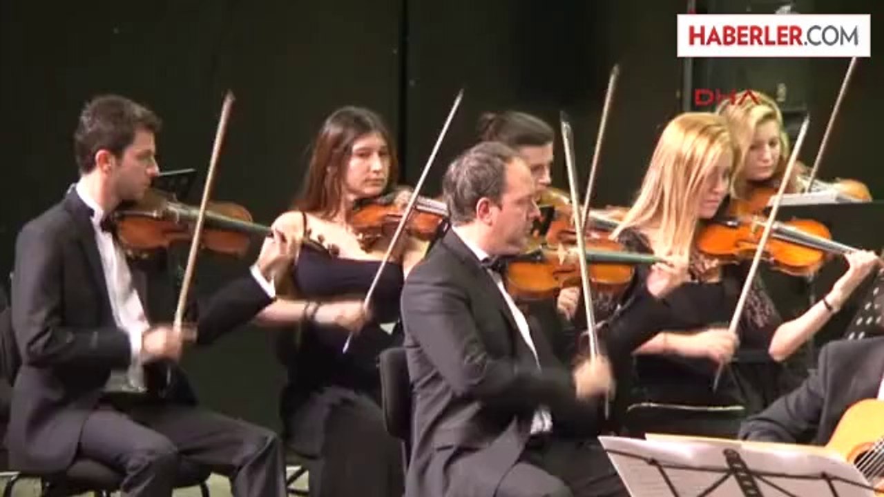 Gitar Festivali, Rodes ve Cardoso Senfoni Orkestrasının Konseriyle Sona Erdi