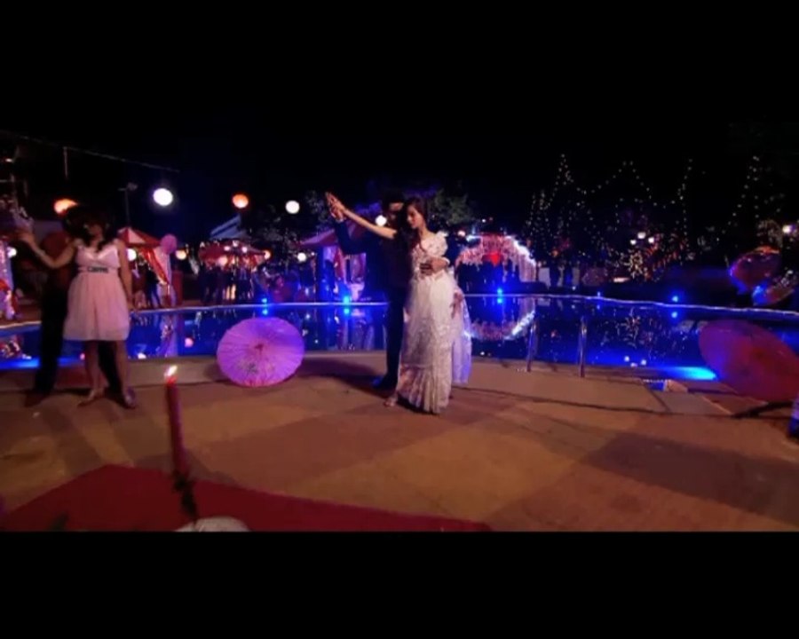 Beintehaa Aaliyas wardrobe malfunction