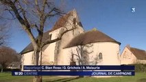 A Sainte-Lunaise (18) les électeurs votent à l'église