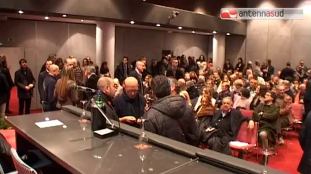 TG 18.02.14 Bari Capitale sostiene Decaro, debu...