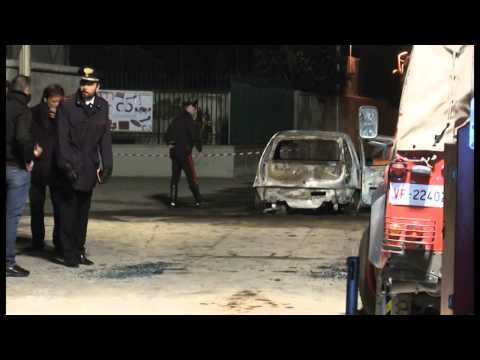 Caivano (NA) - Due cadaveri carbonizzati in auto data alle fiamme -2- (18.02.14)