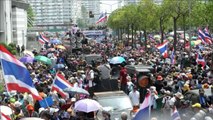 المتظاهرون في تايلاند يستهدفون مقر الازمة التابع لرئيسة الوزراء