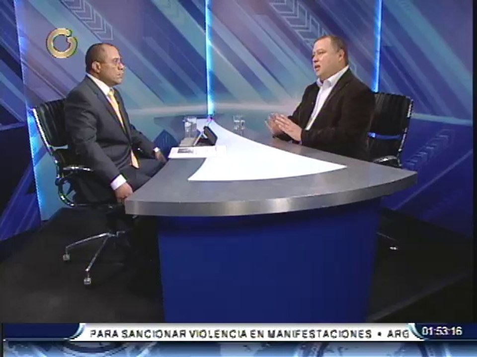 Ministro de las Comunas: Sobre los consejos comunales se "sostiene el chavismo"