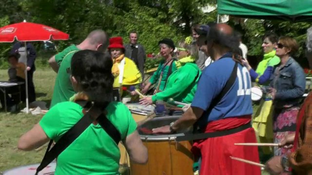 Saron sur Aube - SARONART - Des artistes, du tissus et des toiles - 2 juin 2013