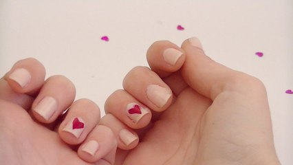 MANICURA DE SAN VALENTÍN CON CORAZONES | Ale90cb