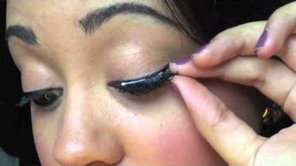 How To- Apply Fake EyeLashes