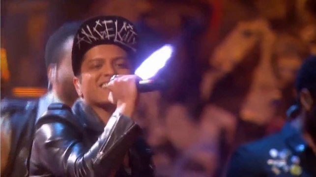 BRUNO MARS Treasure Live at the Brit Awards 19/02/2014 (HD - Part 2).