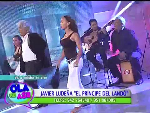 El ritmo y color llegó a Ola ke Ase con Javier Ludeña y 'Poutpurri del Landó'