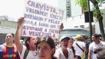 Protesto em frente ao Palácio de Justiça de Caracas