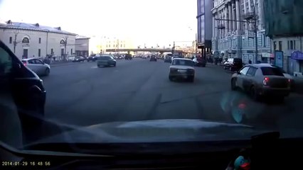 Rus Kızları Nasıl Araba Parkederler