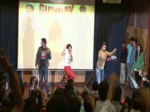 Priyanka Chopra, Ranveer Singh & Arjun Kapoor Makes Fun While Promotion of Gunday