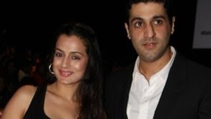 Ameesha Patel Confirms Her Affair With Kunal Goomer?