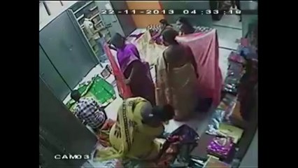 Ladies theft in shop cc footage Excusive 1