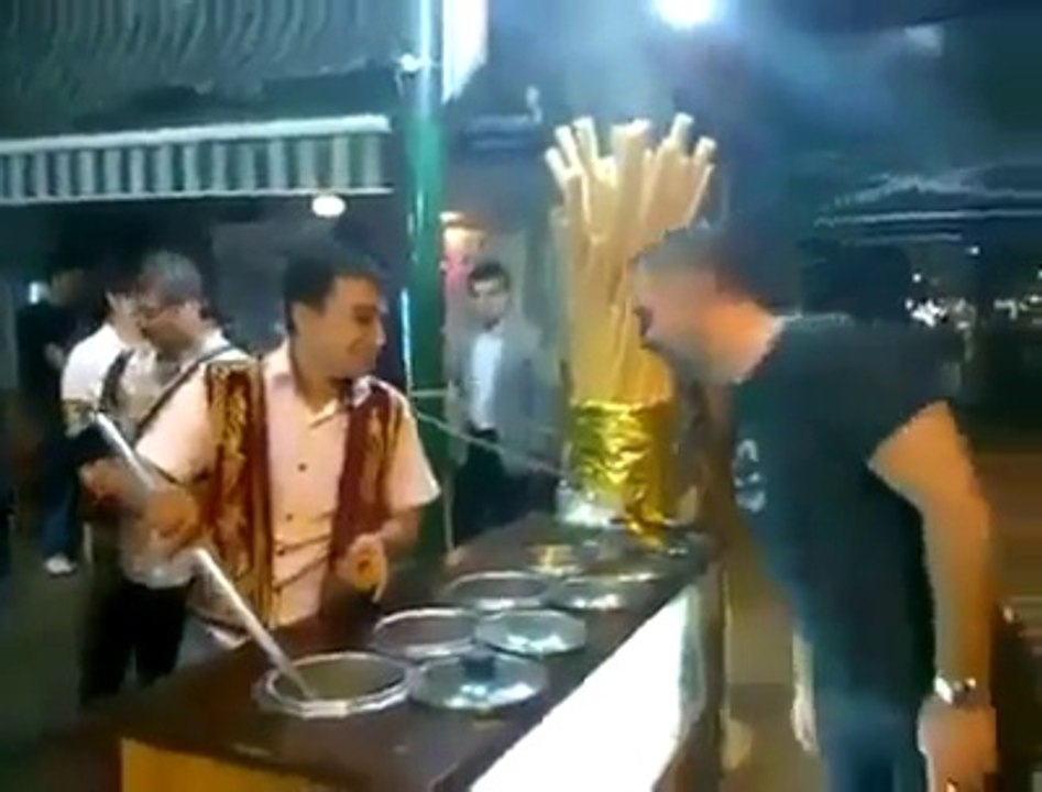 Le vendeur de glace le plus chiant au monde !