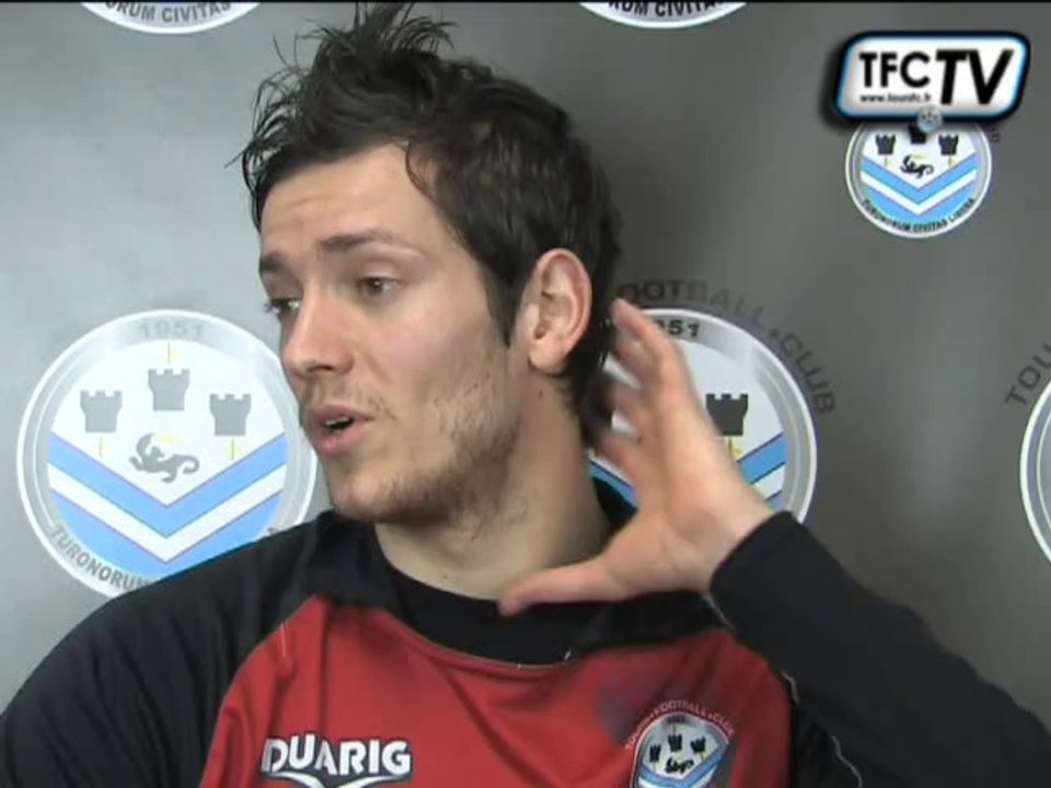 100e match en Championnat de B. Leroy au Tours FC - Son casque...