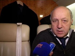 Fabius en Ukraine: "L'objectif est d'abord d'arrêter les massacres" - 20/02