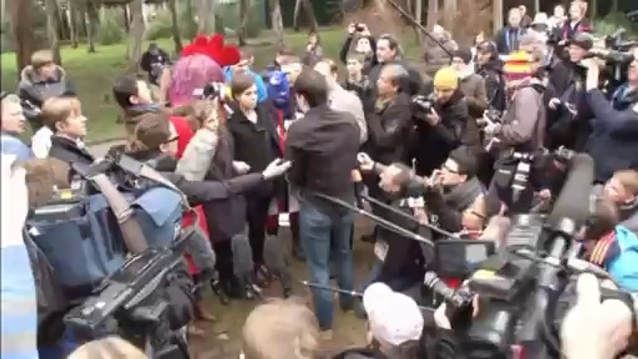 Pussy Riot violently attacked by Russian police