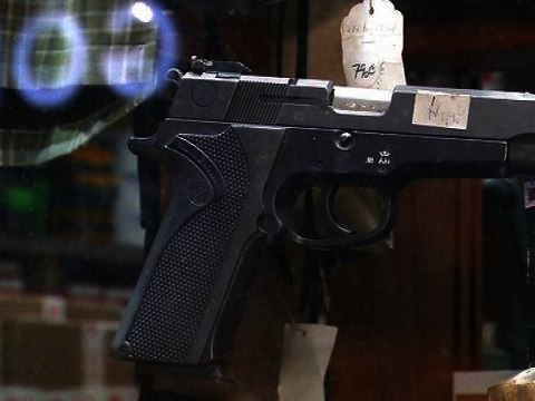 En France, plusieurs millions d'armes de collection ne seraient pas déclarées - 20/02